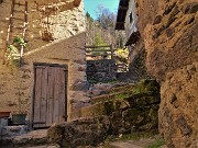  Anello Bivacco (2050 m)-Laghetto (2116 m) Tre Pizzi da Capovalle (1130 m)-10apr22- FOTOGALLERY